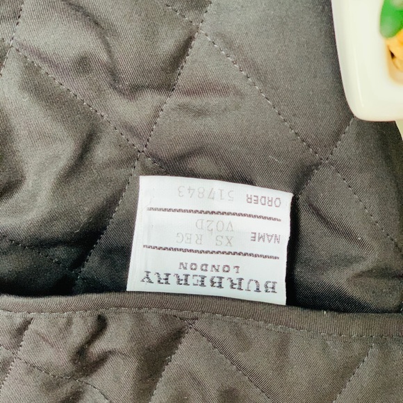 🍾⛔️SOLD⛔️🥳Authentic Burberry Jacket - Picture 8 of 8